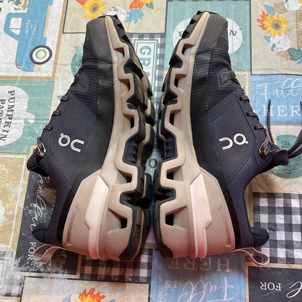 Oncloud Cloudwander Waterproof Sneaker Size 9 - image 4